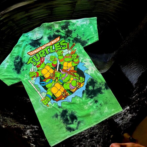 Teenage Mutant Ninja Turtle Retro Tee: Adult Size S- Cowabunga - Picture 1 of 3